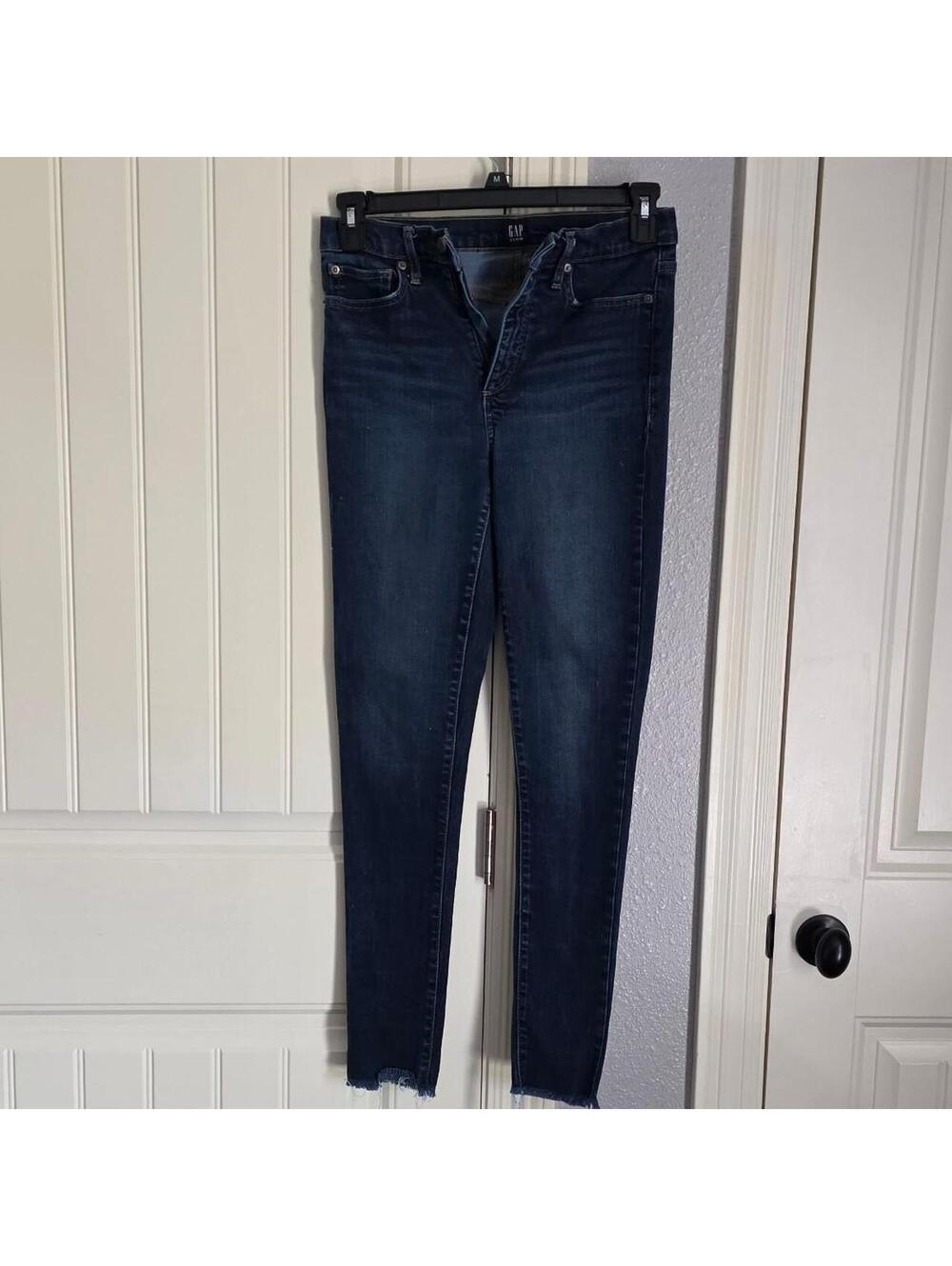 H&M Women's Blue and Navy Jeans